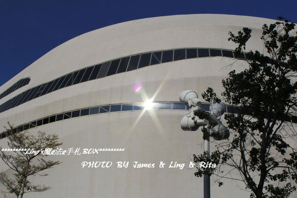 國立公共資訊圖書館National Library of Public Information:閱讀新視界.世界級的國立台中圖書館