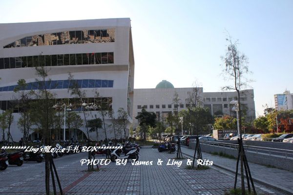 國立公共資訊圖書館National Library of Public Information:閱讀新視界.世界級的國立台中圖書館