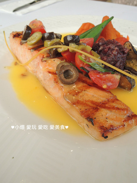 bobo 8蕾歐式餐廳:bobo 8蕾歐式餐廳(彰化店)---試賣擁有超人氣,鳥籠座位你見過嗎???