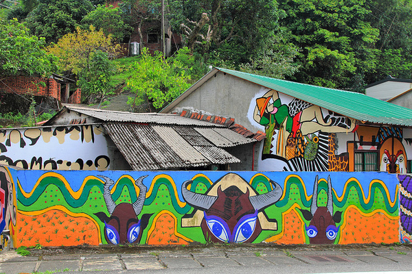 軟橋彩繪社區：[遊記]【新竹竹東】軟橋彩繪社區。充滿無限幻想好所在