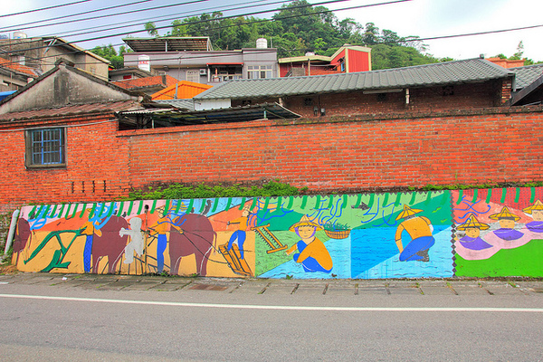 軟橋彩繪社區：[遊記]【新竹竹東】軟橋彩繪社區。充滿無限幻想好所在