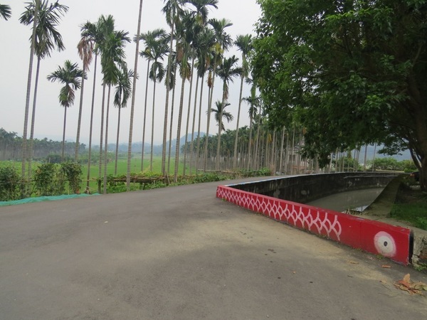 軟橋彩繪社區:簡樸中充滿歡樂塗鴨的【新竹竹東/軟橋彩繪社區】