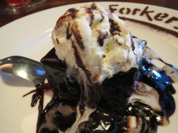 FORKERS佛客漢堡(忠孝店):【口碑券NO.62】邪惡卻又難以抗拒的"FORKERS佛客漢堡(忠孝店)"食記