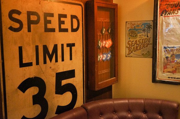 EVANS BURGER(師大店):(胖樺食記)師大路曾經極紅一時Evans Burger。大份量大滿足的美式餐點選擇眾多。