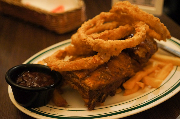 EVANS BURGER(師大店):(胖樺食記)師大路曾經極紅一時Evans Burger。大份量大滿足的美式餐點選擇眾多。