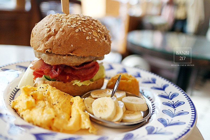 Banbi217 美食旅遊: [台北中山區]公雞咖啡 Rooster café & vintage:咖啡館、早午餐、下午茶(捷運雙連站與中山站)