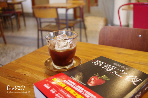 Chef's Waffle 比利時列日鬆餅專賣店(公館店)：Chef's Cafe 比利時鬆餅咖啡館．老房子好有味 (永和四號公園Chef's Waffle 瓦福的公館店)