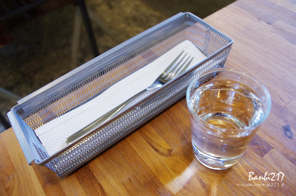 Chef's Waffle 比利時列日鬆餅專賣店(公館店)：Chef's Cafe 比利時鬆餅咖啡館．老房子好有味 (永和四號公園Chef's Waffle 瓦福的公館店)