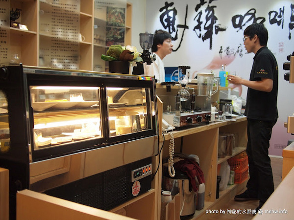 台灣惠蓀咖啡(華美西街館):好咖啡才能締造好口碑 ~ 台中西區〞台灣惠蓀咖啡 Hui-sun Coffee〞華美西街館