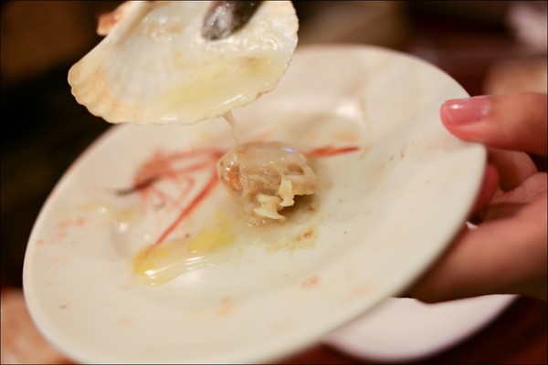 鑽木取火日式燒肉(新莊泰林店):轉吧~轉吧~火烤小三機!新奇烤具體驗、火鍋燒烤一次搞定【鑽木取火日式燒肉/新莊泰林店】