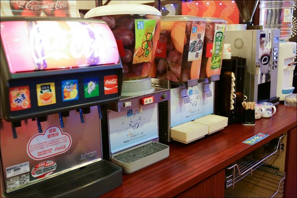 鑽木取火日式燒肉(新莊泰林店):轉吧~轉吧~火烤小三機!新奇烤具體驗、火鍋燒烤一次搞定【鑽木取火日式燒肉/新莊泰林店】