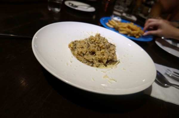 美好年代:美好年代-時光倒流品嘗傳說中的珍珠奶茶鬆餅,巨無霸oreo