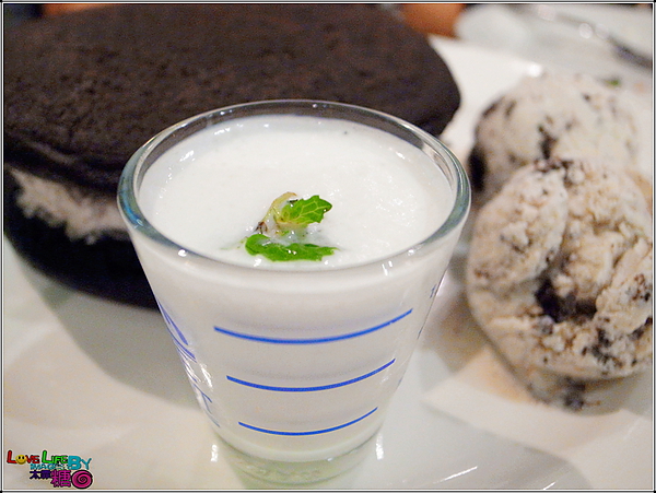 美好年代：【美好年代】創意十足的〔珍珠奶茶鬆餅塔〕