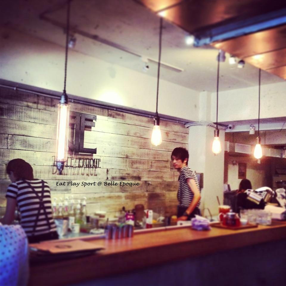 1185551_670720602938013_2126886440_n