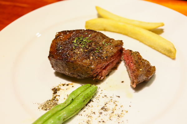 還我牛(台北店):【還我牛/台北店】從高雄一路紅到台北的超級牛排!