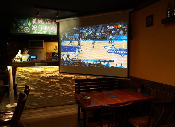 還我牛美式碳烤牛排餐廳：還我牛 ♥ 美式碳烤牛排 ♥ 10OZ好滿足 ♥ 捷運行天宮站