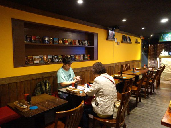 還我牛美式碳烤牛排餐廳：還我牛 ♥ 美式碳烤牛排 ♥ 10OZ好滿足 ♥ 捷運行天宮站