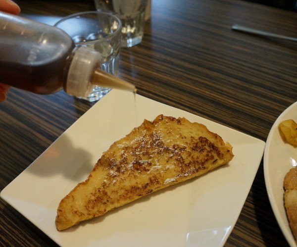 Poffertjes Cafe'荷蘭小鬆餅：Poffertjes Cafe'荷蘭小鬆餅♥ 台北十大不可錯過早午餐