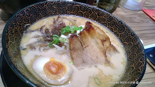 麵家三士((Att 4 Fun)):【食記】台北信義-麵家三士@ATT4Fun : 拉麵維新後變成台式風味?新選組快點來把他們抓起來! @@