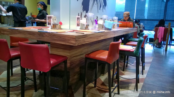 麵家三士((Att 4 Fun)):【食記】台北信義-麵家三士@ATT4Fun : 拉麵維新後變成台式風味?新選組快點來把他們抓起來! @@