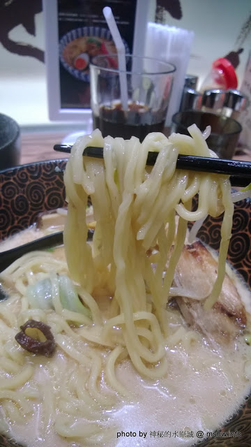 麵家三士((Att 4 Fun)):【食記】台北信義-麵家三士@ATT4Fun : 拉麵維新後變成台式風味?新選組快點來把他們抓起來! @@