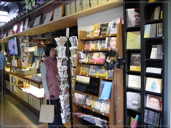 甘樂文創藝文展演空間:【三峽】甘樂文創藝文展演空間-絕對要來吃焦糖香蕉!!!