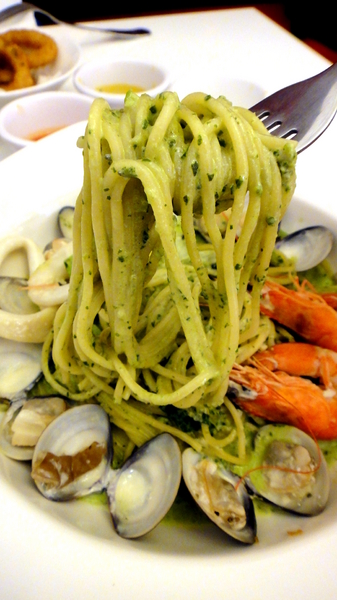 義樹空間:【台北信義】激推高CP值信義巷弄中隱藏版平價美食!義樹空間!