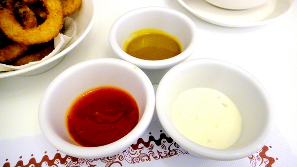 義樹空間:【台北信義】激推高CP值信義巷弄中隱藏版平價美食!義樹空間!