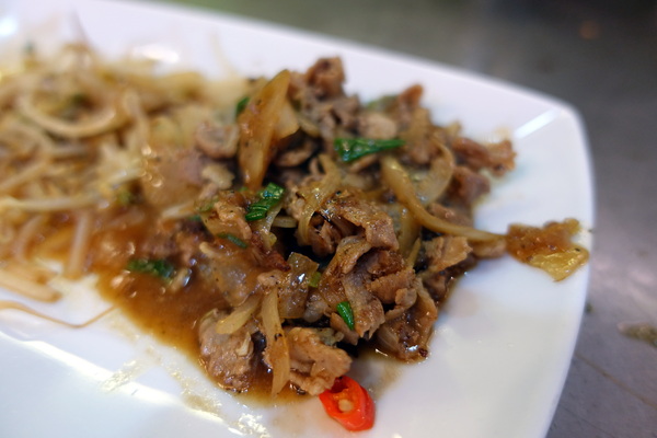 御饌鐵板燒:(胖樺食記)近羅東夜市讓人大失所望「御饌鐵板燒」。本來期待可以吃到與眾不同的宜蘭美食