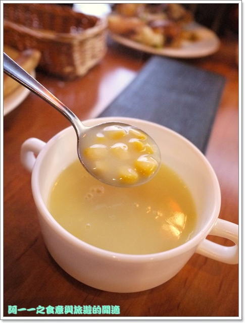 Pizza Hut 必勝客 歡樂吧(台北光復店):台北東區 必勝客歡樂吧Pizza Hut(光復餐廳店)~披薩吃到飽最佳選擇