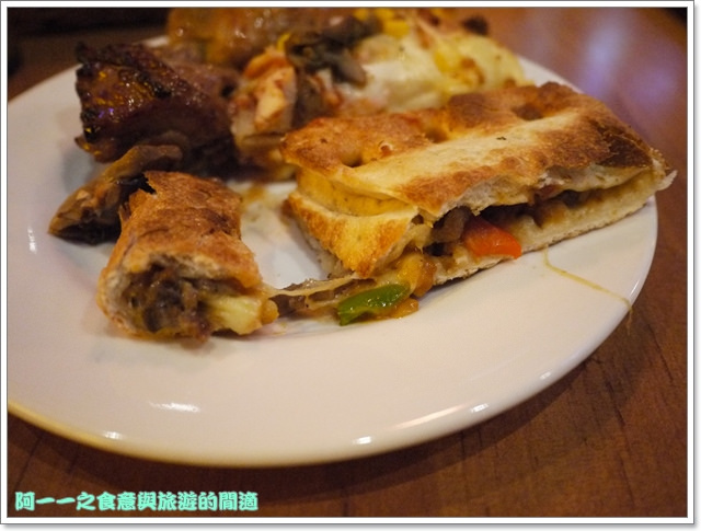 Pizza Hut 必勝客 歡樂吧(台北光復店):台北東區 必勝客歡樂吧Pizza Hut(光復餐廳店)~披薩吃到飽最佳選擇