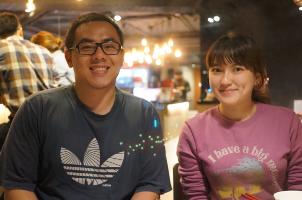 滿堂紅頂級麻辣鴛鴦火鍋(仁愛旗艦店)：(胖樺食記)台北市仁愛路滿堂紅旗艦店。冷颼颼的冬天來此大啖品質優良的肉品及海鮮讓人如至仙境。