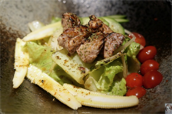 鐵窩 Tamariba：[試吃]台北 捷運國父紀念館站 鐵窩 Tamariba~木質‧飽足 ‧繽紛