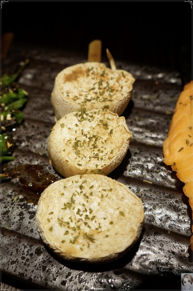 鐵窩 Tamariba：[試吃]台北 捷運國父紀念館站 鐵窩 Tamariba~木質‧飽足 ‧繽紛