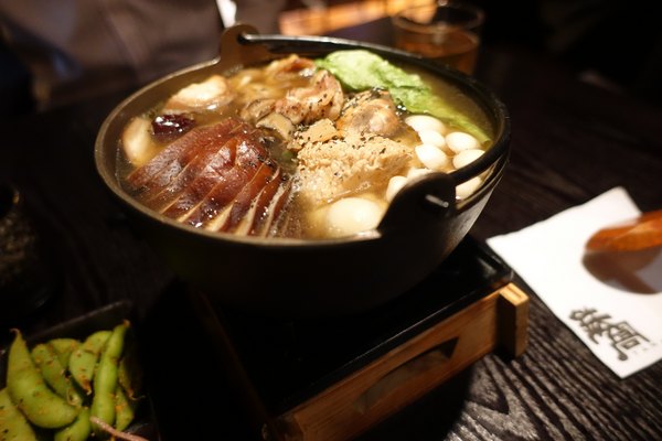 鐵窩 Tamariba:(胖樺食記) 台北東區創意料理時尚居酒屋『鐵窩 Tamariba』。國父紀念館美食/下班小酌/尾牙聚餐/延吉街