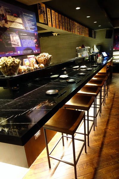 鐵窩 Tamariba:(胖樺食記) 台北東區創意料理時尚居酒屋『鐵窩 Tamariba』。國父紀念館美食/下班小酌/尾牙聚餐/延吉街