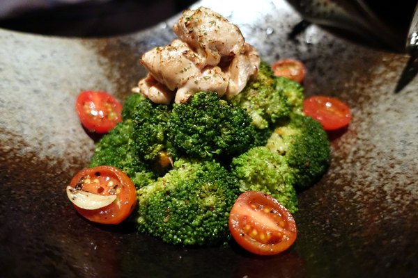 鐵窩 Tamariba:(胖樺食記) 台北東區創意料理時尚居酒屋『鐵窩 Tamariba』。國父紀念館美食/下班小酌/尾牙聚餐/延吉街