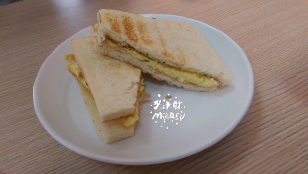 喜得炭火燒三明治(高雄建工店):【高雄/食﹡三民】鄰近高應大.喜得炭火燒三明治