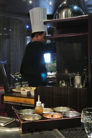 凱焱鐵板燒:【食記】oO。o○台中 南屯區 凱焱鐵板燒 法國菜 海鮮 牛排 午餐 晚餐 咖啡 飲品 新式的鐵板燒新吃法,大家一定沒有嚐試過~快來,不然落伍啦~。oO。o○。