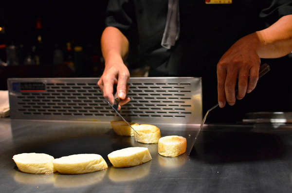 凱焱鐵板燒：『台中||南屯』結合法式元素奢華鐵板料理-凱焱鐵板燒 “愛評體驗團”