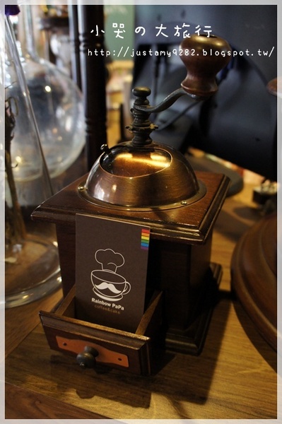 Rainbow PaPa：[桃園。中壢] 不管在怎麼遙遠都要一睹小小兵&翹鼻子小熊拉花の風采❤