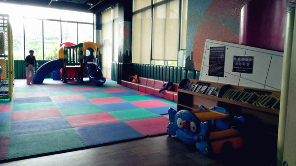 10815735_10152470106341762_919863720_n_副本