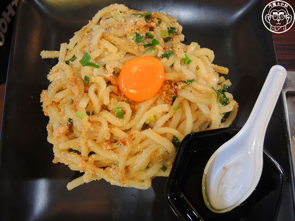 DOHTON BORI 道頓堀御好燒：期間限定【104.11/27-105.1/17･道頓堀御好燒】季節限定蛋黃哥鐵板料理