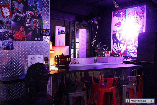 黑風寨主題餐廳：◆台北東區。捷運忠孝敦化【黑風寨搖滾酒食文化】為搖滾而生。東區餐酒館。市民大道餐酒館。東區美食
