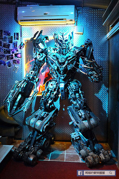 黑風寨主題餐廳：◆台北東區。捷運忠孝敦化【黑風寨搖滾酒食文化】為搖滾而生。東區餐酒館。市民大道餐酒館。東區美食