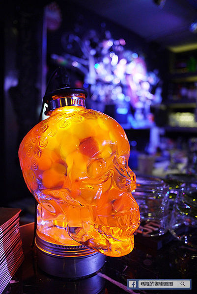 黑風寨主題餐廳：◆台北東區。捷運忠孝敦化【黑風寨搖滾酒食文化】為搖滾而生。東區餐酒館。市民大道餐酒館。東區美食