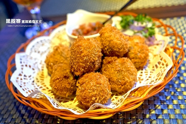 黑風寨主題餐廳:【東區/餐酒館 推薦】搖滾結合美食 ✿✿ 黑風寨 搖滾酒食文化 ✿✿(完整最新菜單)
