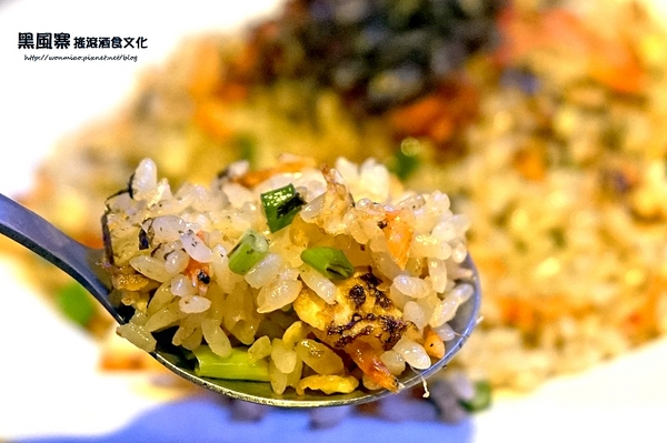 黑風寨主題餐廳:【東區/餐酒館 推薦】搖滾結合美食 ✿✿ 黑風寨 搖滾酒食文化 ✿✿(完整最新菜單)