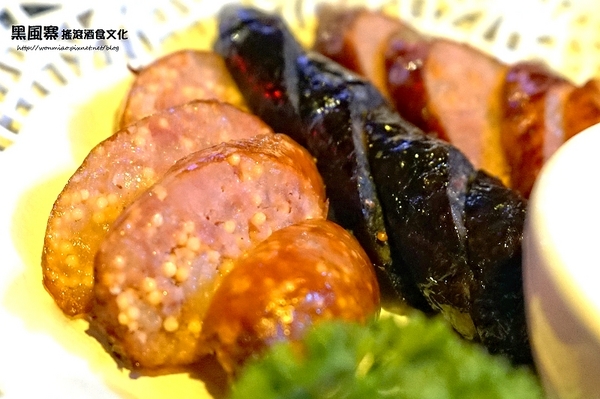 黑風寨主題餐廳:【東區/餐酒館 推薦】搖滾結合美食 ✿✿ 黑風寨 搖滾酒食文化 ✿✿(完整最新菜單)