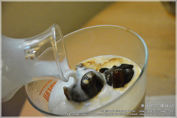 llum 10°cafe 光咖啡10號店:【高雄】前金區。llum 10°cafe' 光.咖啡10號店《溺水豬冰咖啡》